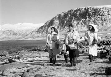 Inuit women